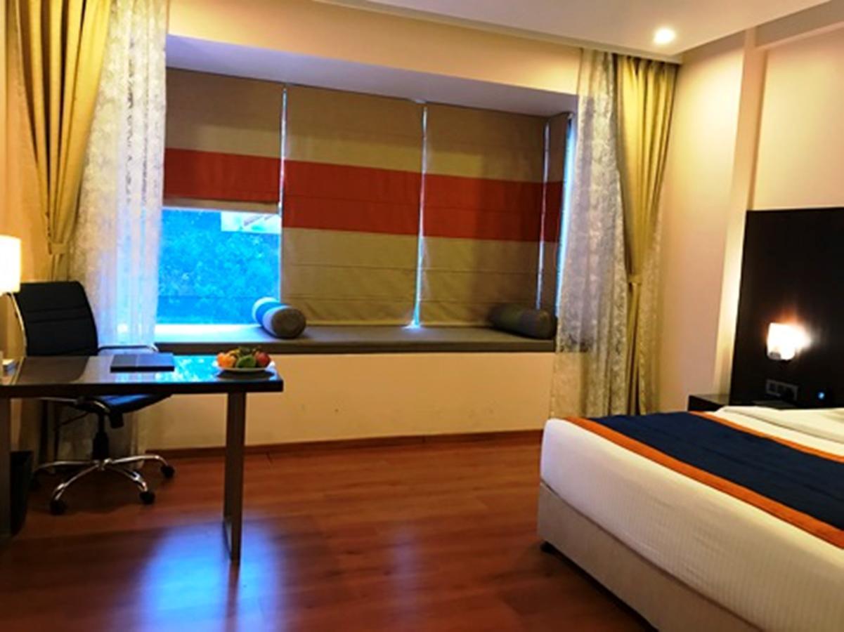 Hotel Central Park Manipal Esterno foto